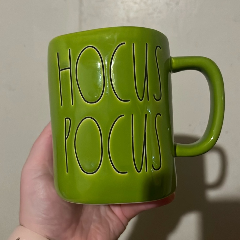 2/$35 or 3/$45 ✨ Rae Dunn “Hocus Pocus” Halloween Mug Green